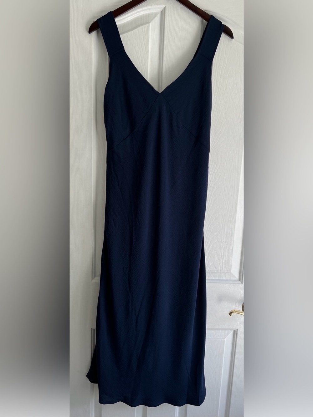 Tahari Navy Sleeveless V-Neck Midi Dress
